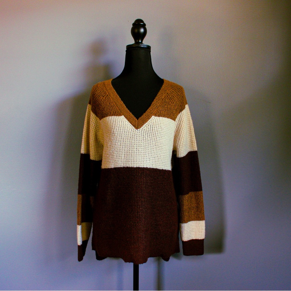 Natural Reflections V-Neck Sweater Brown Cream - Picture 2 of 6